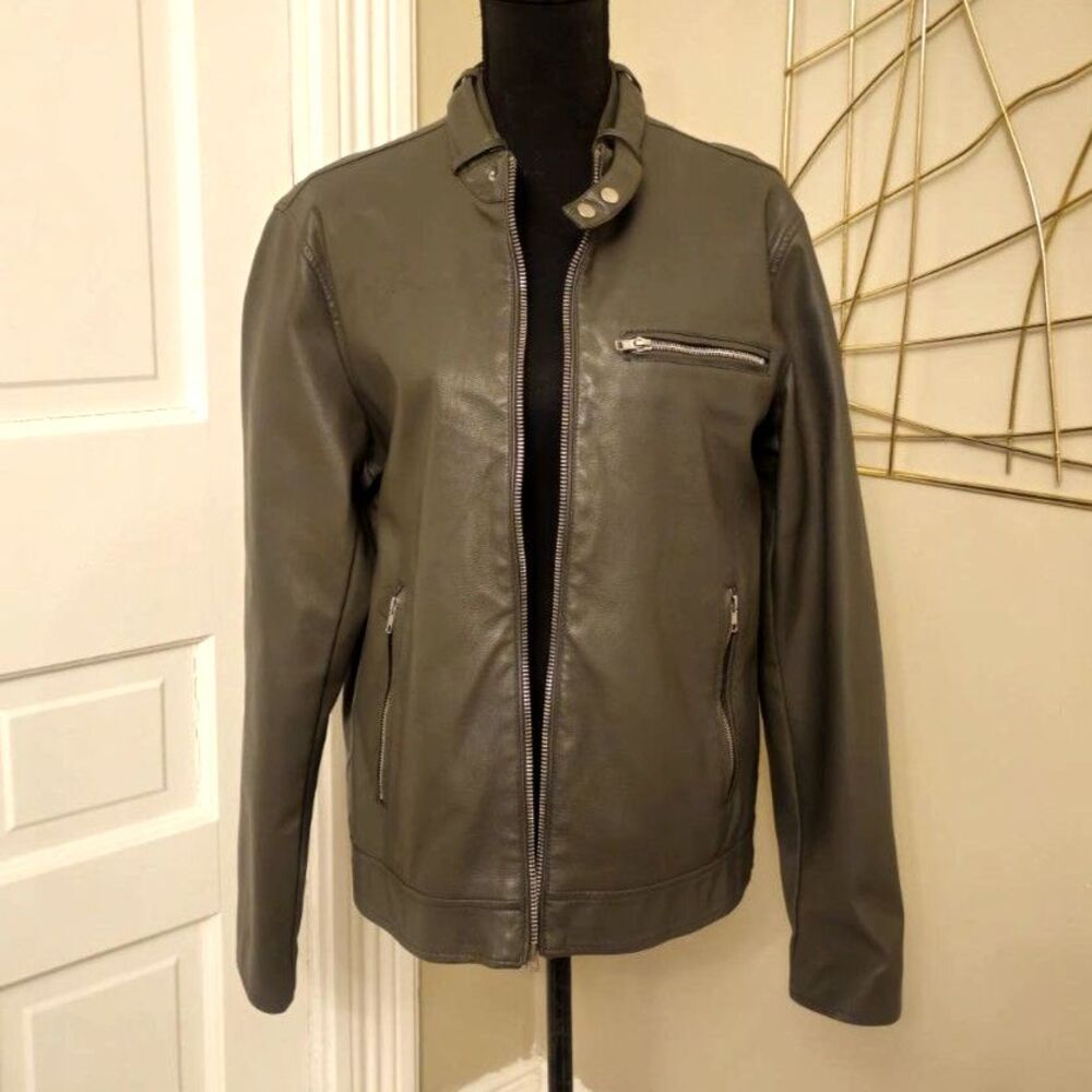 Forever 21 Gray Moto Jacket - Edgy & Versatile!